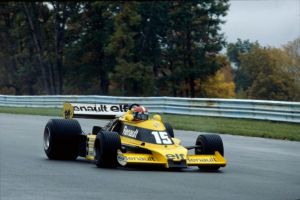 Renault v roku 1977 priniesol do F1 prvý turbodúchadlom prepĺňaný agregát a odštartoval tým až do roku 1988 trvajúcu turboéru.